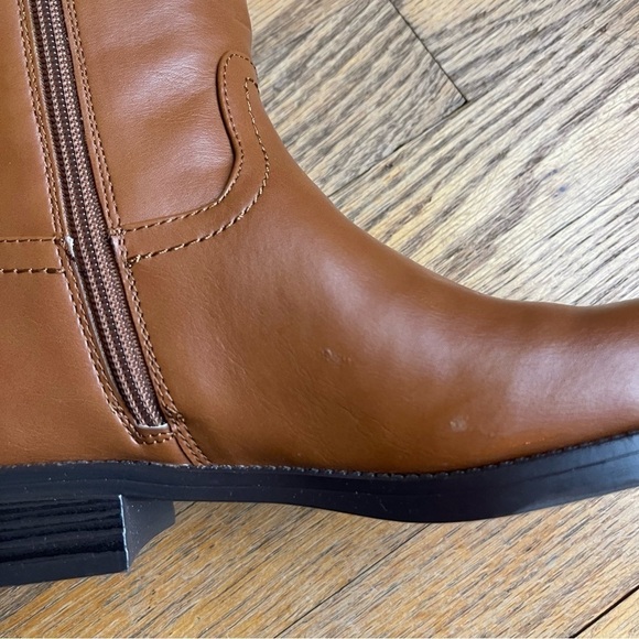 NEW Liz Claiborne Tall Riding Boots Equestrian Buckle Brown Size 6.5 NWT - Picture 5 of 8